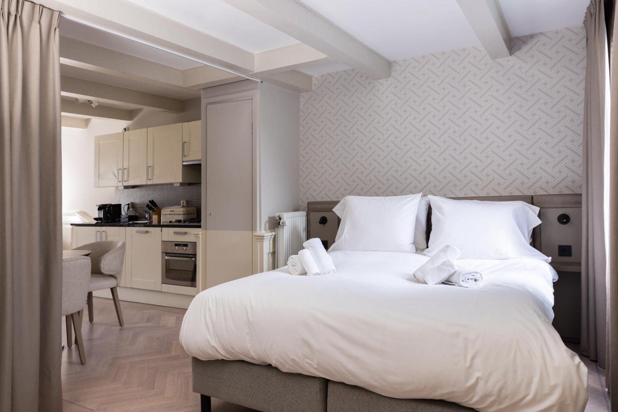 Amsterdam Canal Suites Exterior photo
